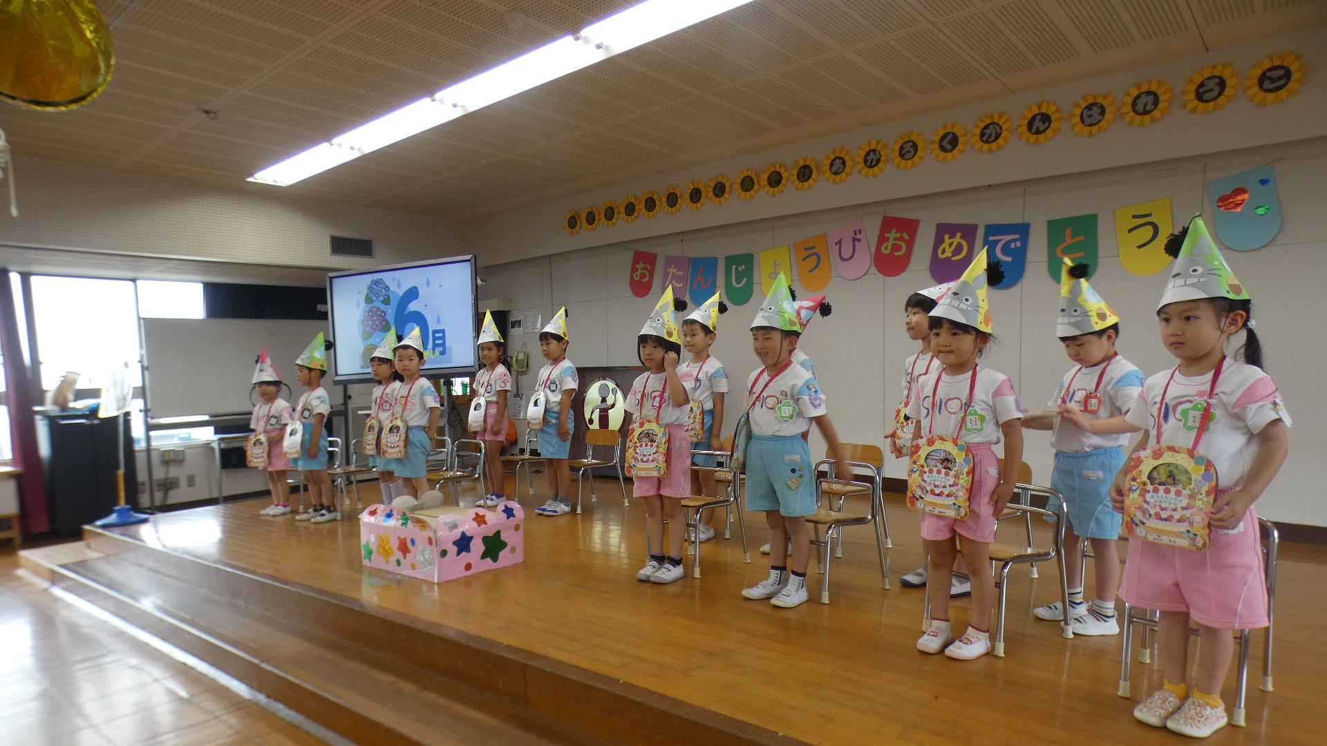 お誕生日のみなさん、おめでとう！スピーチはどの子もしっかり言えました！