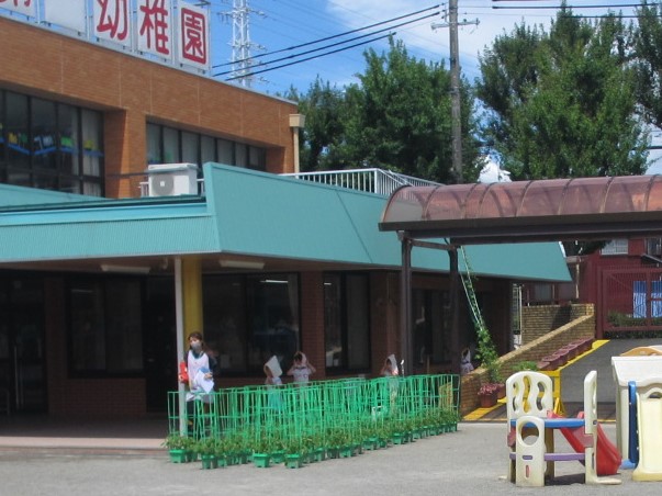 地震後火災発生！！
非常口から避難するあやめ組さん