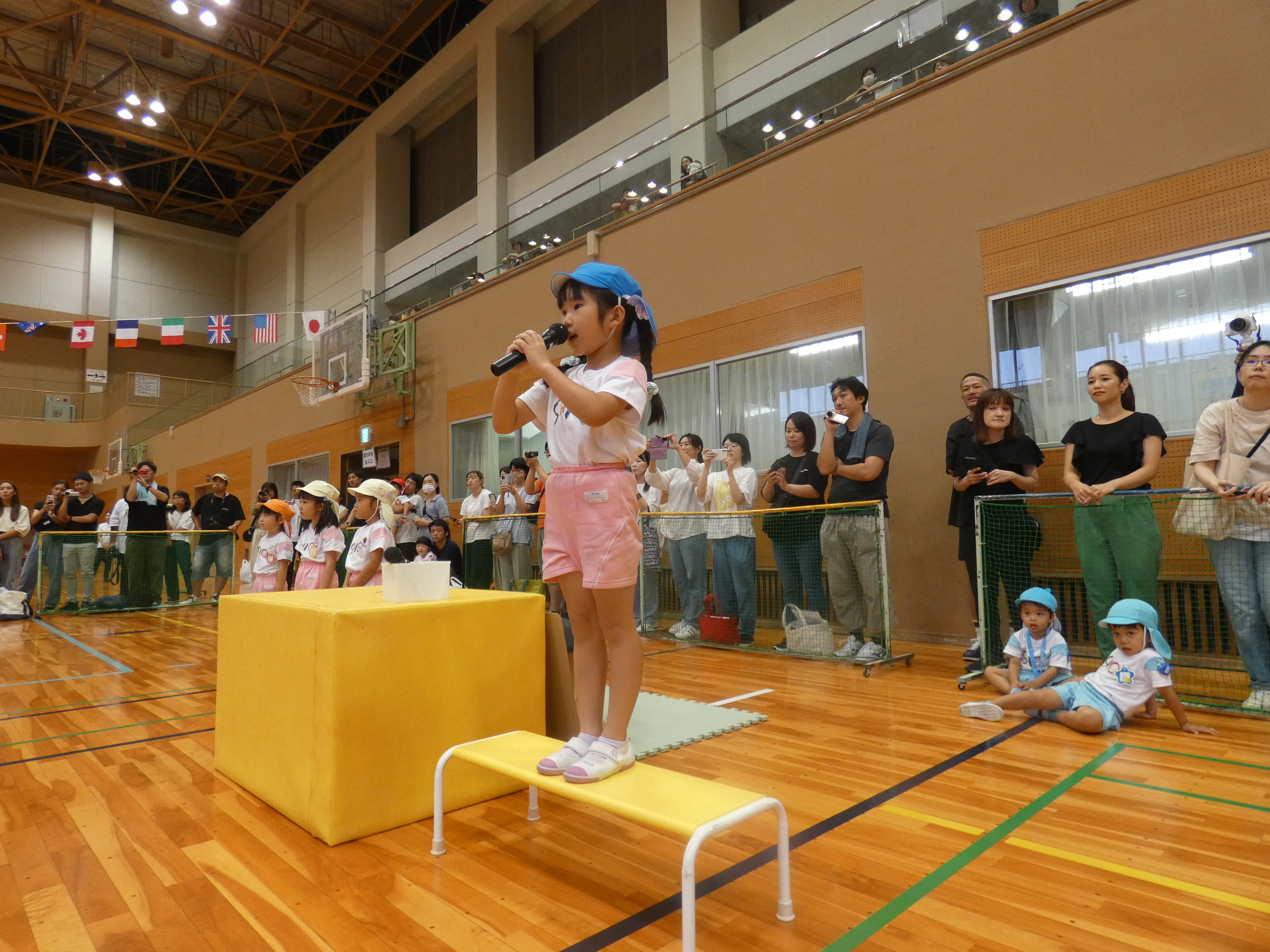午後からは年長さん。園児が司会をしました。