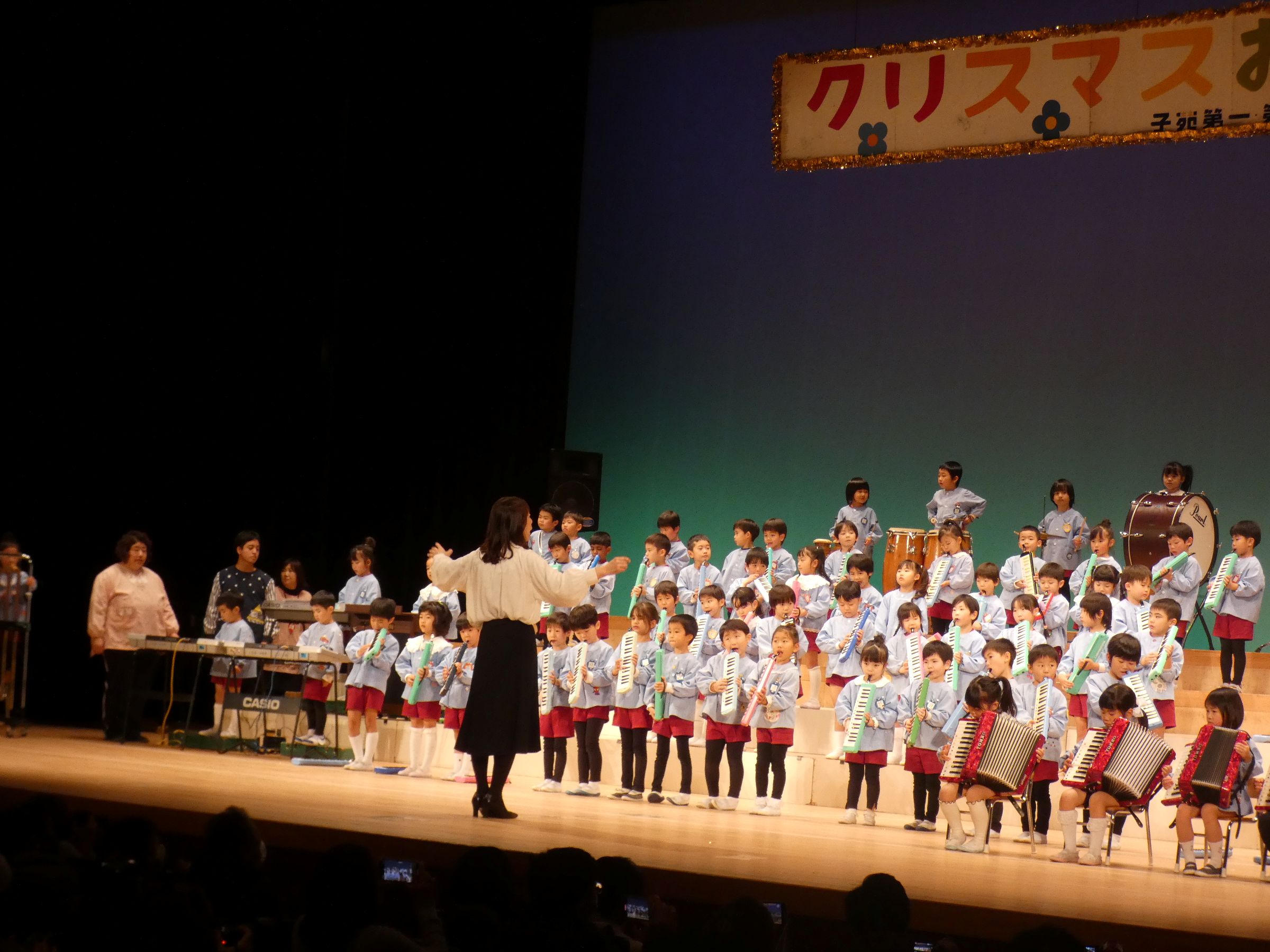 合奏は２曲『美しき青きドナウ』と『歌曲カルメン』素晴らし演奏でした