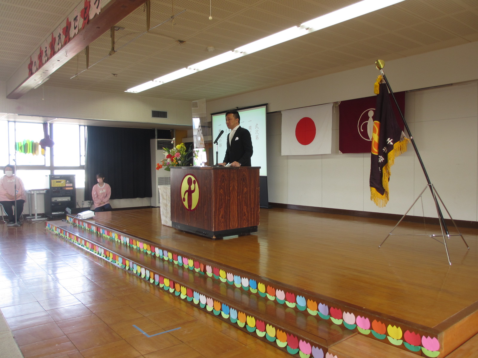 那加学園本部 事務長先生のご挨拶。