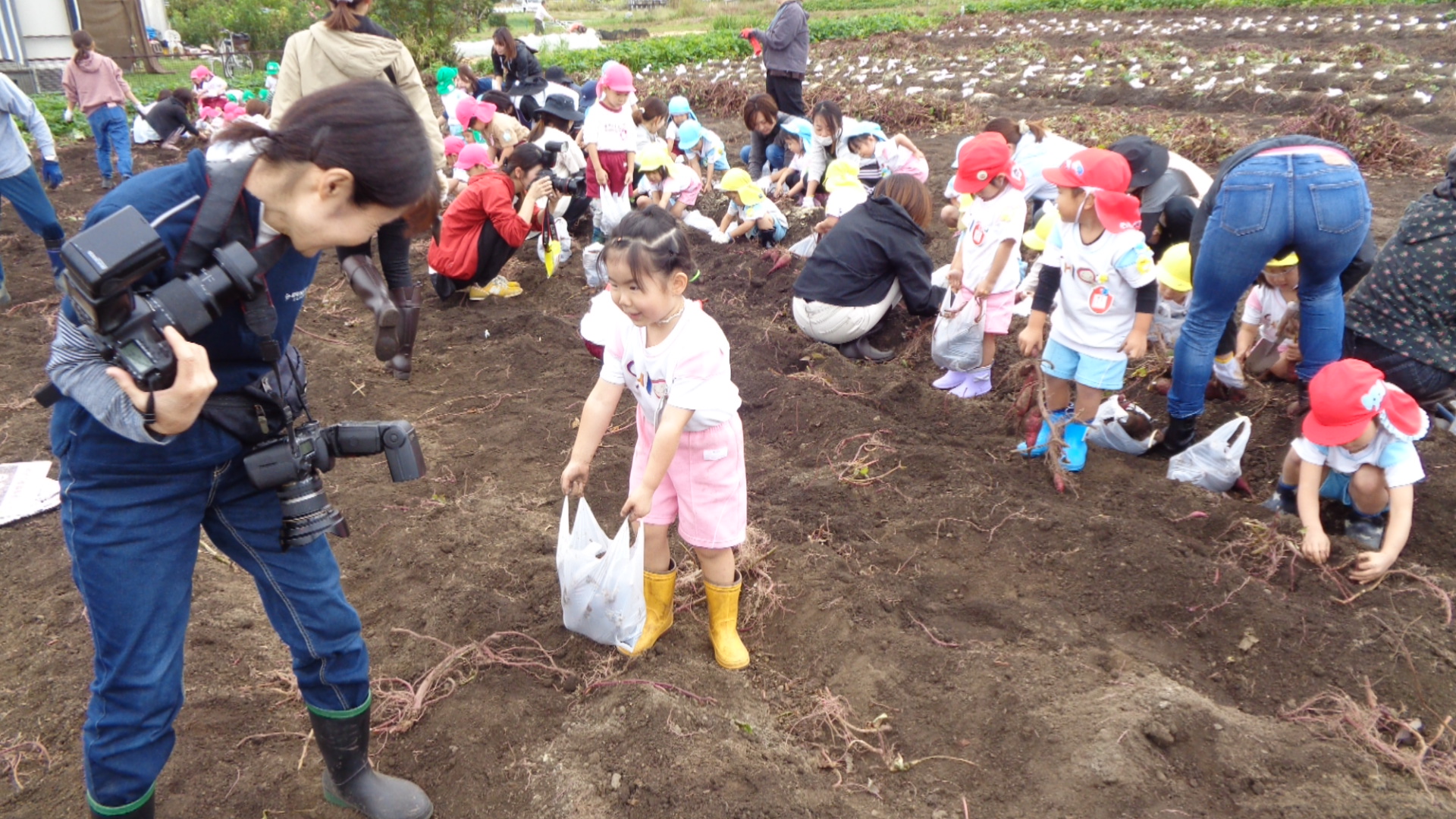 写真屋さんにも見せていました(笑)