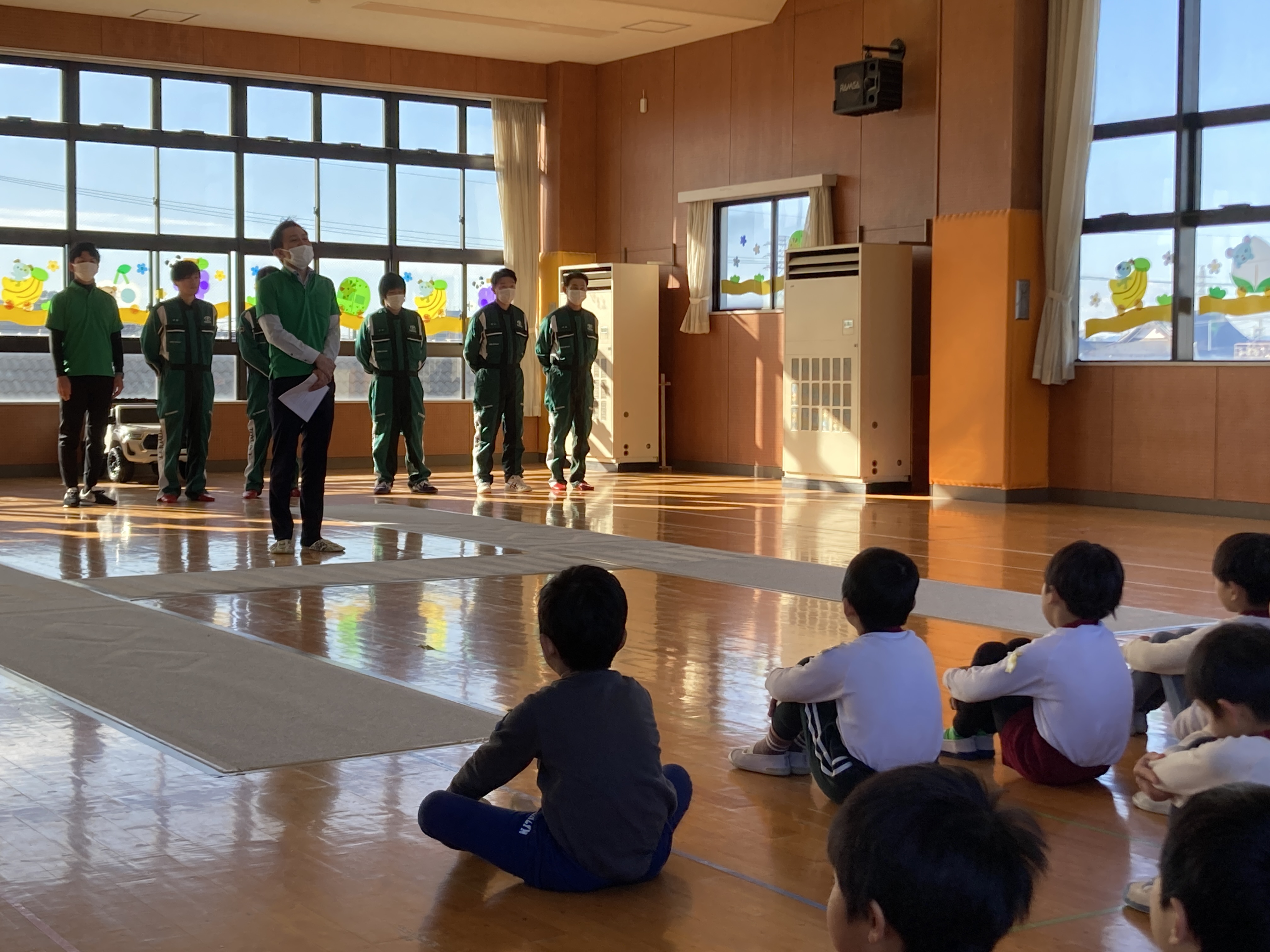 岐阜トヨペット各務原店の方や本部の方に来ていただきました。